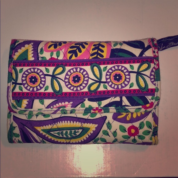 Vera Bradley Handbags - Vera Bradley 3/30$